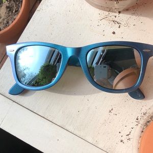 Blue Ray Bans
